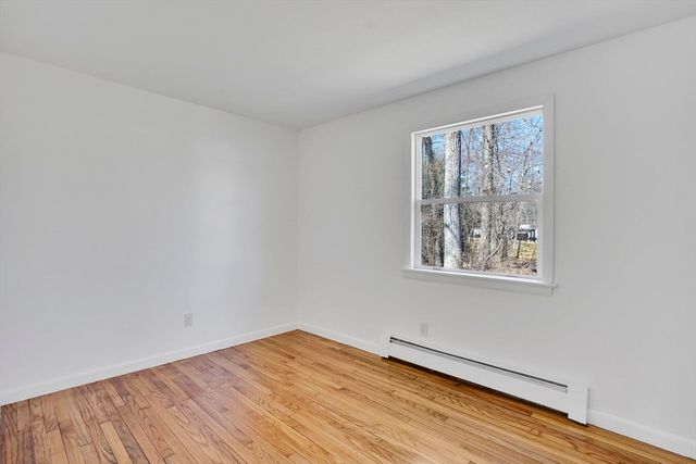 70 Quentin Rd, Springfield, MA 01129