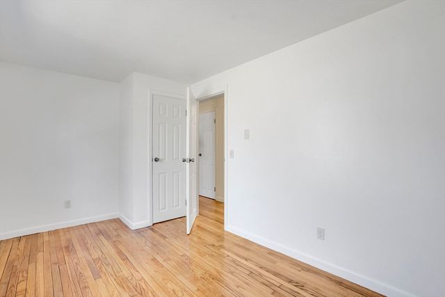 70 Quentin Rd, Springfield, MA 01129