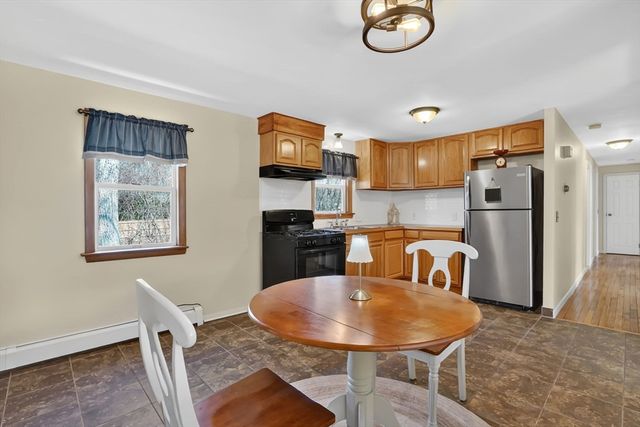 70 Quentin Rd, Springfield, MA 01129