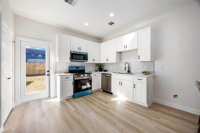 7221 Sandra Street, Houston, TX 77028