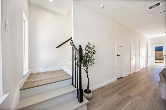 7221 Sandra Street, Houston, TX 77028