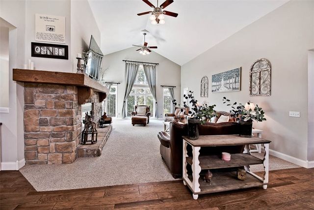 3515 S Eliza Lane, Farmington, AR 72730