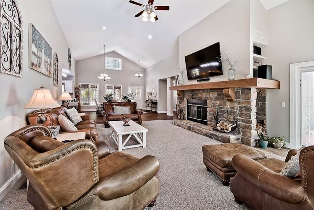 3515 S Eliza Lane, Farmington, AR 72730