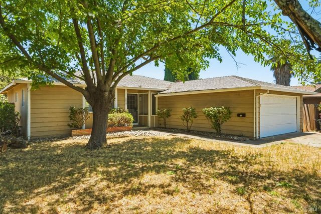 2420 Oceanic Dr, Fairfield, CA 94533