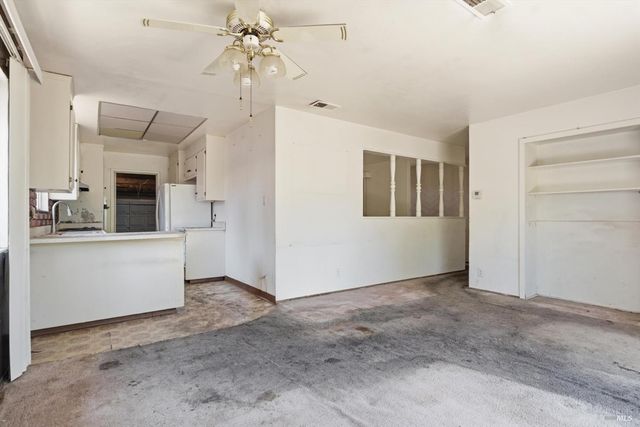 2420 Oceanic Dr, Fairfield, CA 94533