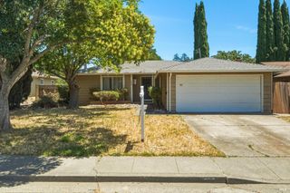 2420 Oceanic Dr, Fairfield, CA 94533