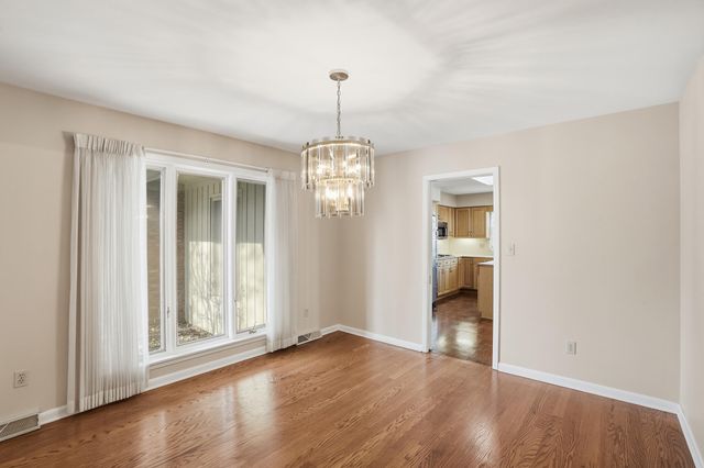 10023 Redbud Road, Munster, IN 46321