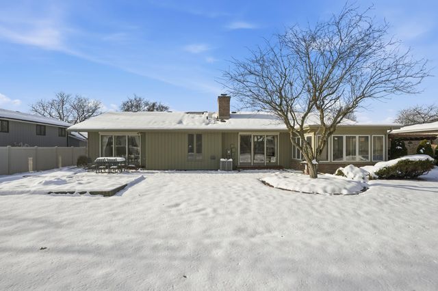 10023 Redbud Road, Munster, IN 46321