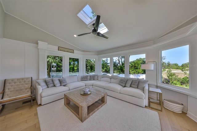 945 BUNKER VIEW DRIVE, Apollo Beach, FL 33572