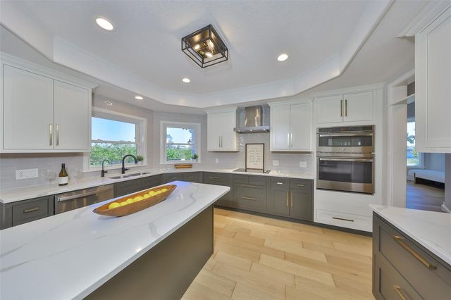 945 BUNKER VIEW DRIVE, Apollo Beach, FL 33572