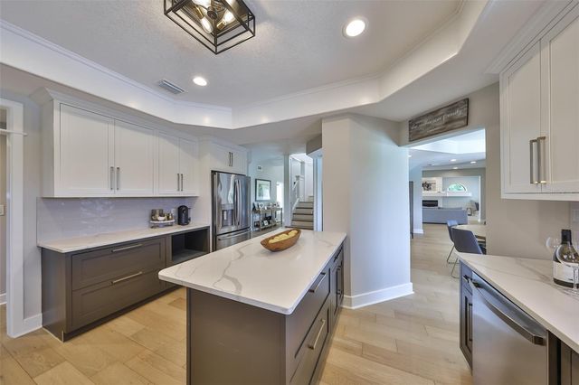 945 BUNKER VIEW DRIVE, Apollo Beach, FL 33572