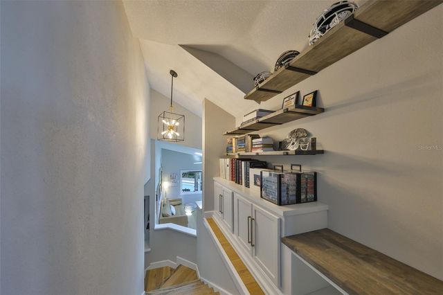 945 BUNKER VIEW DRIVE, Apollo Beach, FL 33572