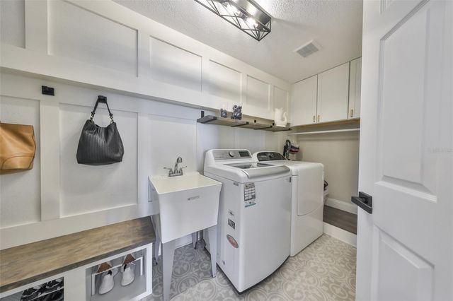 945 BUNKER VIEW DRIVE, Apollo Beach, FL 33572