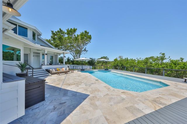 945 BUNKER VIEW DRIVE, Apollo Beach, FL 33572