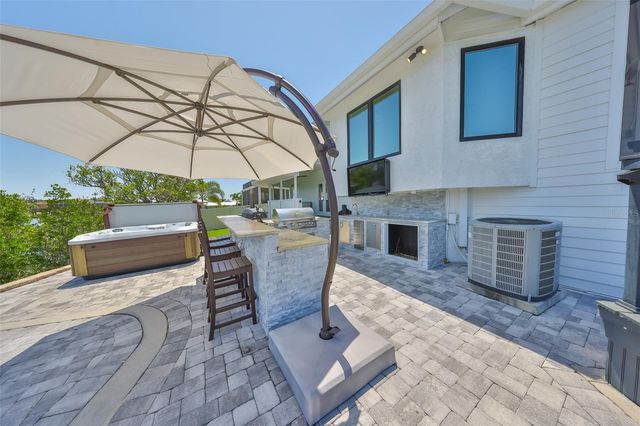 945 BUNKER VIEW DRIVE, Apollo Beach, FL 33572