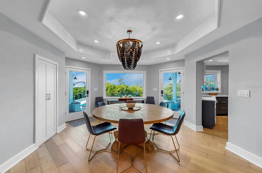 Image 32 of property listing at 945 BUNKER VIEW DRIVE, Apollo Beach, FL 33572