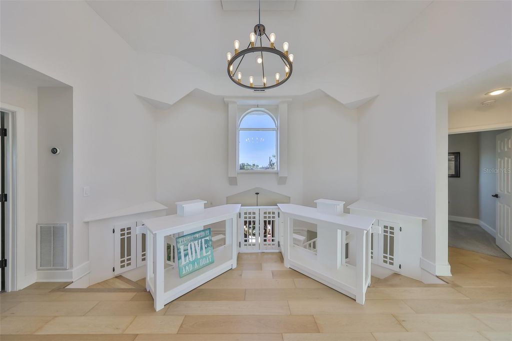 Image 38 of property listing at 945 BUNKER VIEW DRIVE, Apollo Beach, FL 33572