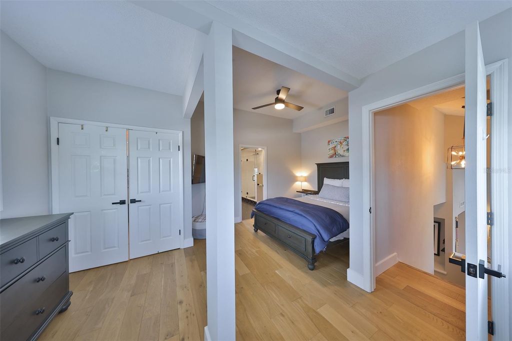 Image 52 of property listing at 945 BUNKER VIEW DRIVE, Apollo Beach, FL 33572