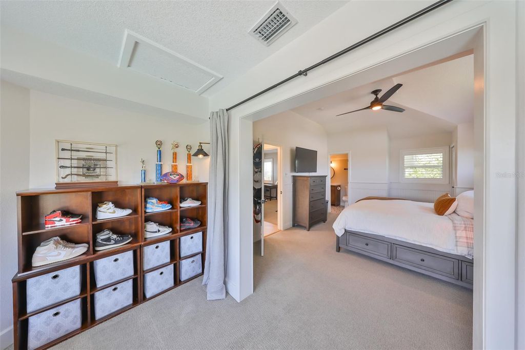 Image 58 of property listing at 945 BUNKER VIEW DRIVE, Apollo Beach, FL 33572