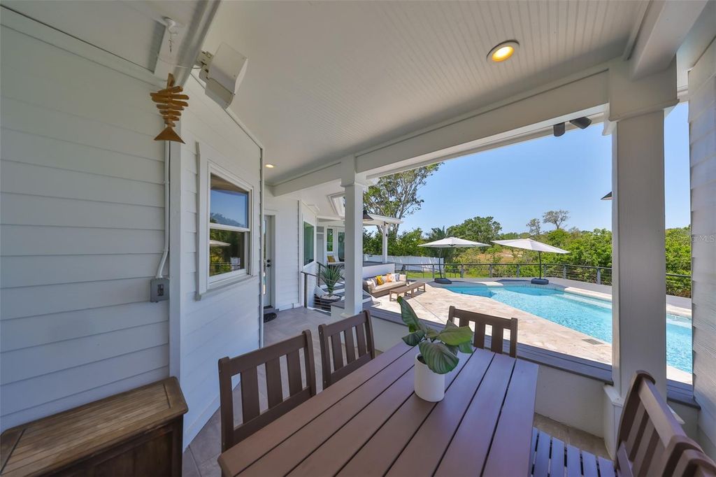 Image 70 of property listing at 945 BUNKER VIEW DRIVE, Apollo Beach, FL 33572