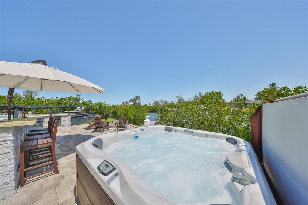 Image 79 of property listing at 945 BUNKER VIEW DRIVE, Apollo Beach, FL 33572