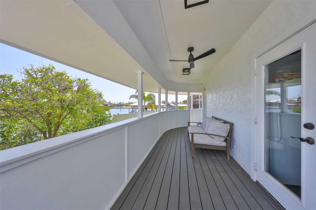 Image 86 of property listing at 945 BUNKER VIEW DRIVE, Apollo Beach, FL 33572