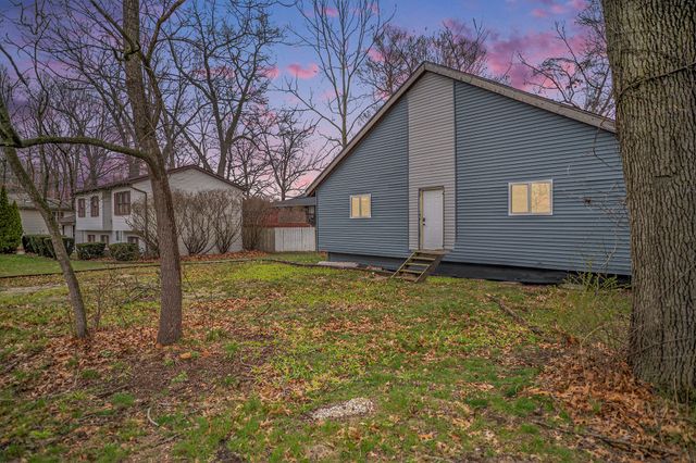 116 Coolspring Circle, Michigan City, IN 46360