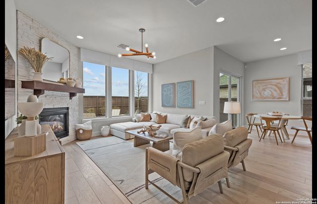 212 Brown Swiss Ridge, Boerne, TX 78006