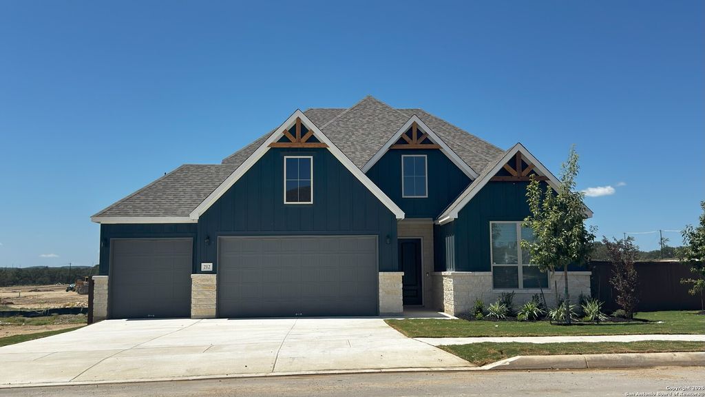 212 Brown Swiss Ridge, Boerne, TX 78006