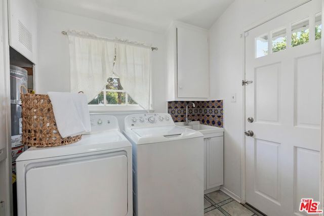 11637 Charnock Road, Los Angeles, CA 90066