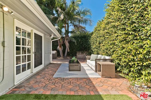 11637 Charnock Road, Los Angeles, CA 90066