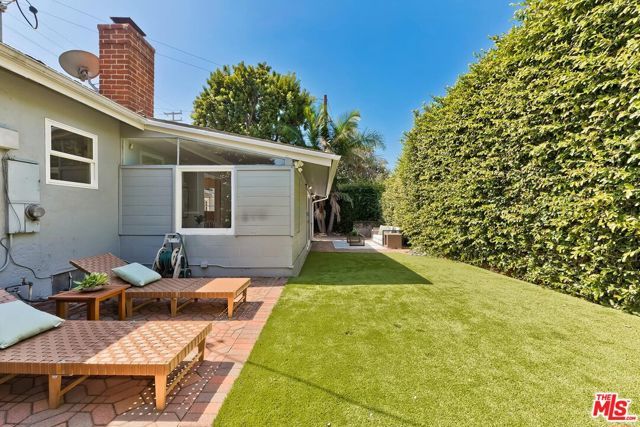 11637 Charnock Road, Los Angeles, CA 90066