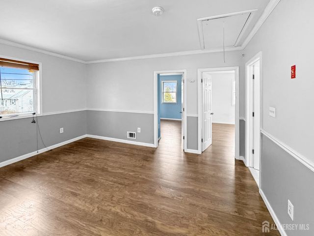 117 old post Road, Edison, NJ 08810