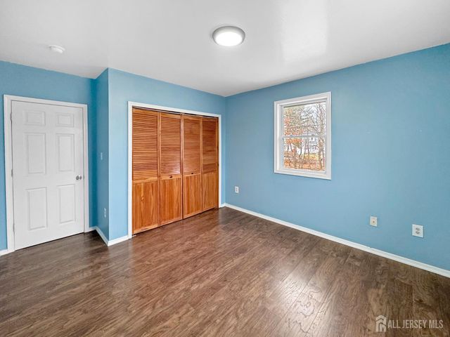 117 old post Road, Edison, NJ 08810