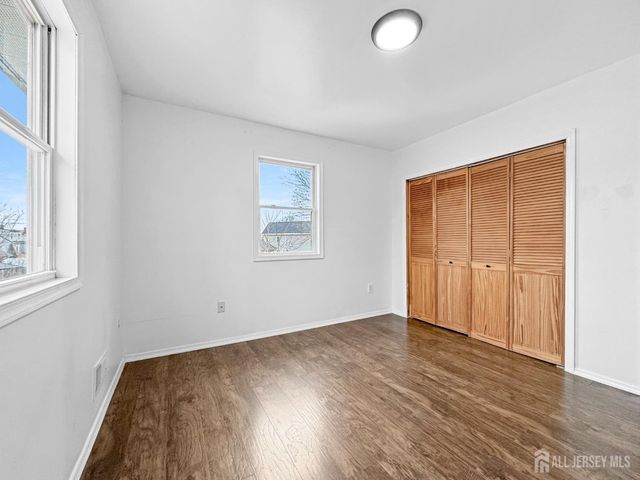 117 old post Road, Edison, NJ 08810