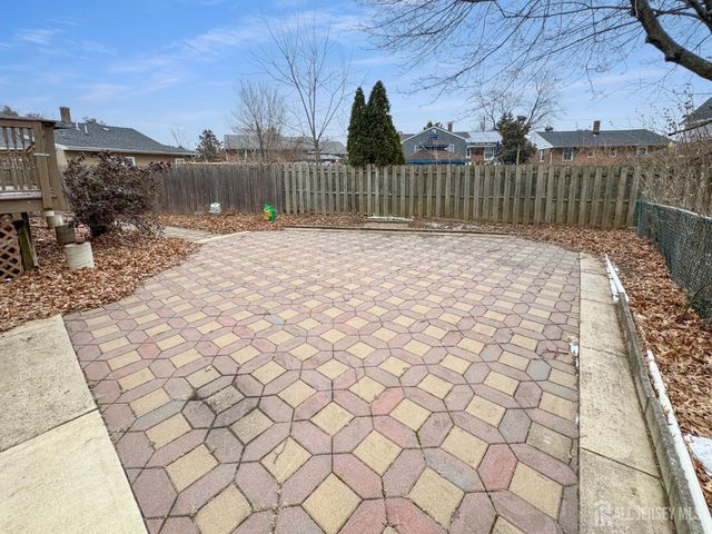 117 old post Road, Edison, NJ 08810