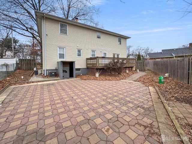 117 old post Road, Edison, NJ 08810