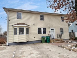 117 old post Road, Edison, NJ 08810