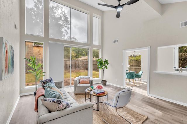 8206 Debbie Gay Drive, Houston, TX 77040