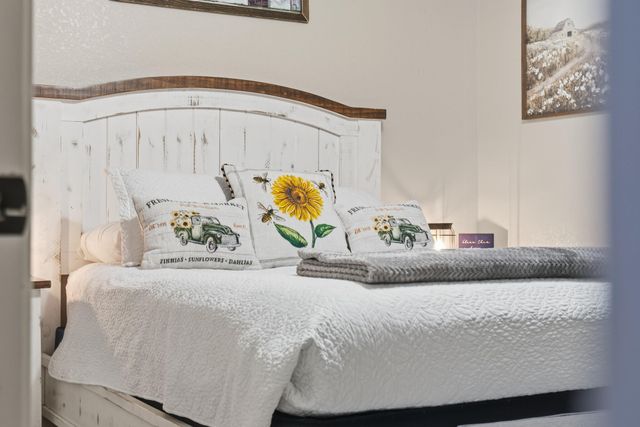 440 Fall Creek Drive Apt 4, Branson, MO 65616