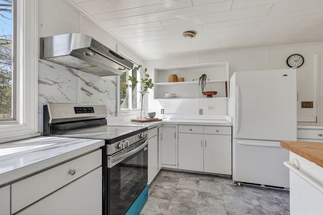 5 Summer Street, Weston, MA 02493