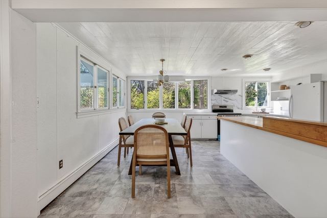 5 Summer Street, Weston, MA 02493