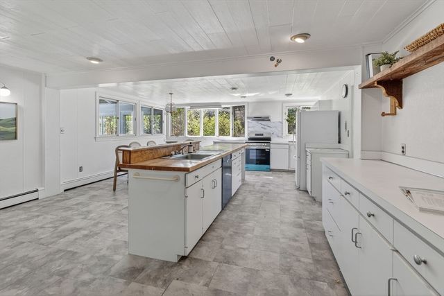 5 Summer Street, Weston, MA 02493