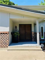 106 E 104th Street, Kansas City, MO 64114