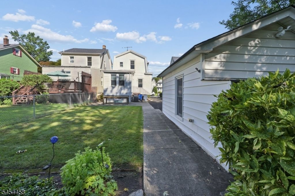 11 Concord Ave, Maplewood Twp., NJ 07040 — photo 4