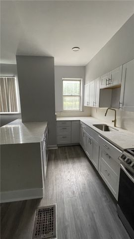 6960 Monticello St, Homewood Brushton, PA 15208