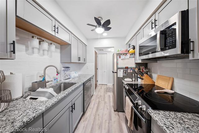 322 Riviera Drive 75, Saint Clair Shores, MI 48080