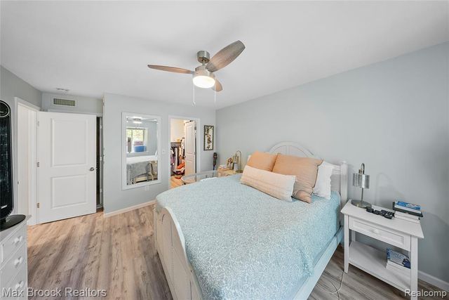 322 Riviera Drive 75, Saint Clair Shores, MI 48080