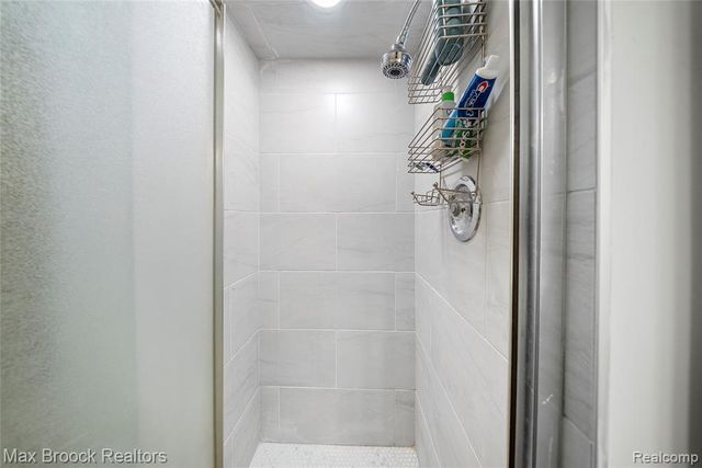 322 Riviera Drive 75, Saint Clair Shores, MI 48080