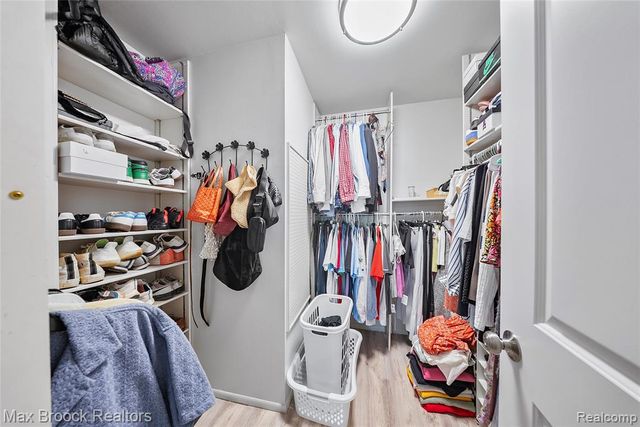 322 Riviera Drive 75, Saint Clair Shores, MI 48080